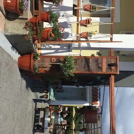 Maria Club * Karousadhes (Avliotes)